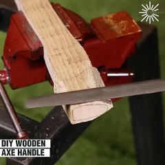 The making of a wooden axe handle🤗