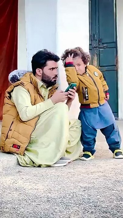 Ghar_walon_se_panga_Nahin😂#babache_#viral_#youtubeshorts_#funny_#comedy_#tiktokstar_#youtube_#shorts(360p)