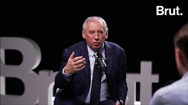 Avant son départ aujourd'hui, le Premier Ministre provoque la colère des policiers en évoquant l'existence de contrôles au faciès - Vidéo