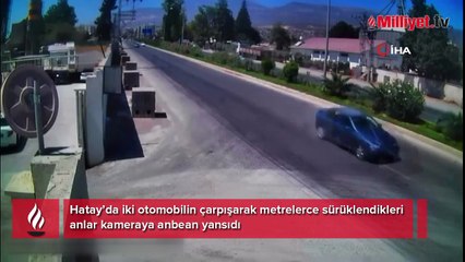 Metrelerce sürüklendiler! Aynı istikamette seyreden araçlar...