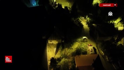 Hakkari'de ormanlık alanda çıkan yangın kontrol altına alınıyor