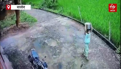 बालोद में कच्ची दीवार गिरने से युवक की दर्दनाक मौत, सीसीटीवी फुटेज डराने वाला