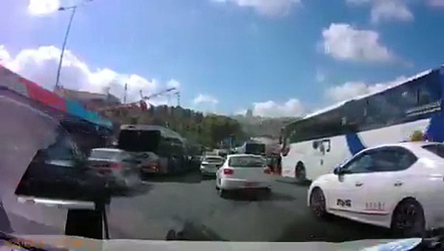 Tiroteio em Jerusalém deixa 5 mortos e 9 feridos