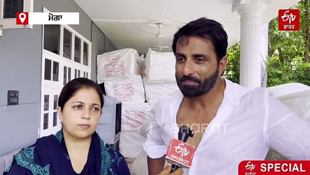 ਹੜ੍ਹ ਪੀੜਤਾਂ ਦਾ ਹੌਸਲਾ ਵਧਾਉਣ ਮੁੰਬਈ ਤੋਂ ਸਿੱਧਾ ਪੰਜਾਬ ਪਹੁੰਚਿਆ ਮੋਗਾ ਦਾ ਇਹ ਗੱਭਰੂ, ਕਿਹਾ-ਮੈਂ ਪੰਜਾਬ ਨਾਲ ਹਮੇਸ਼ਾ...