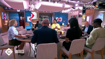 Laurent Ruquier dit ce qu'il pense des débuts de Léa Salamé au journal télévisé de la deuxième chaîne, dans l'émission "C à vous".
