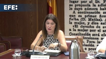 Leire Díez se reivindica en el Senado como periodista de investigación al margen del PSOE
