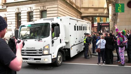 Cadena perpetua a australiana que mató a familiares de su esposo con hongos tóxicos