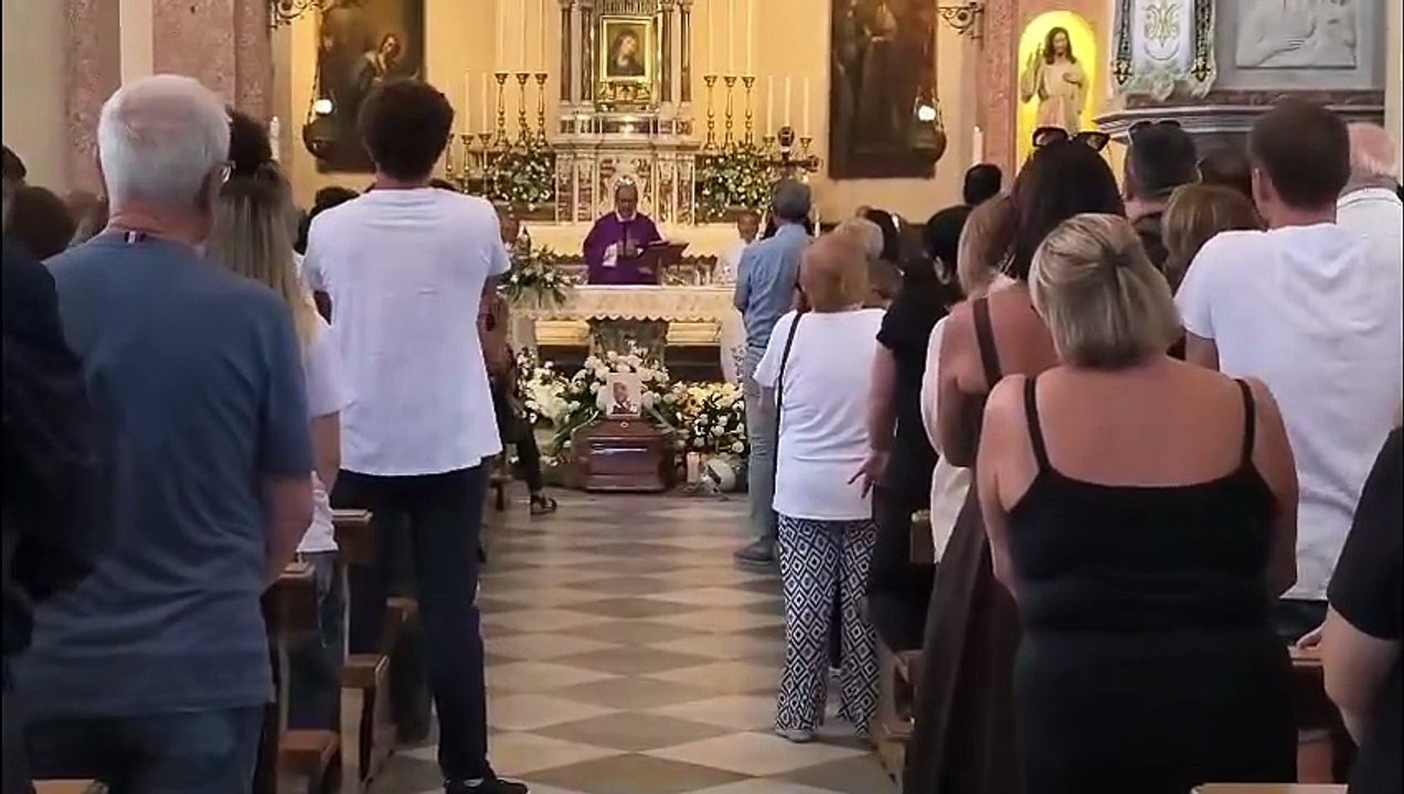 Messina, l’ultimo straziante saluto a Danilo Rando: la comunità di Torre Faro si stringe al dolore della famiglia