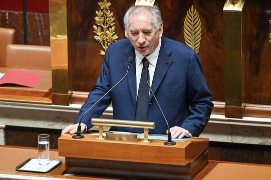 Bayrou devant les députés : « notre pronostic vital est engagé » à cause du « surendettement »