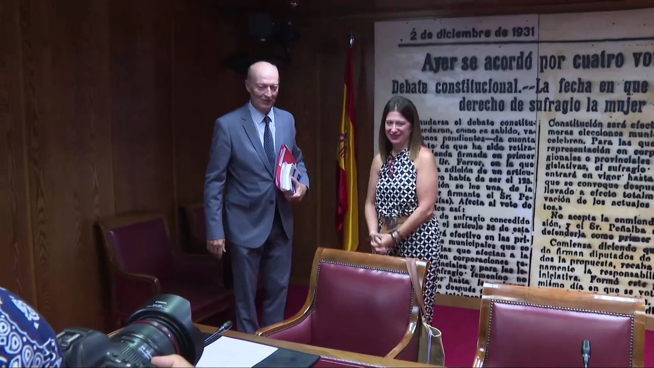 Leire Díez niega haber tenido relación con Cerdán o cruzar "ni una sola palabra" con Sánchez