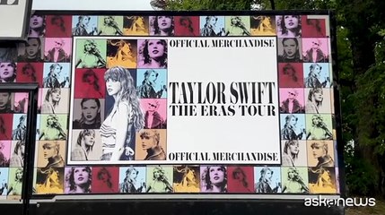 Taylor Swift come Kim Kardashian: il murale irriverente a Milano