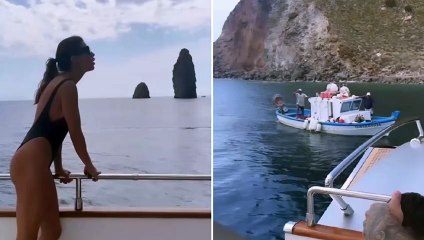 Elisabetta Canalis, regina del pesce fresco: la contrattazione in barca è esilarante