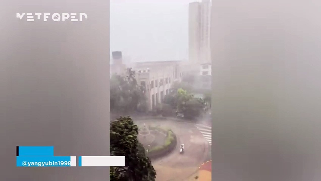 Typhoon Tapah lashes Taishan, China. Winds of over 170 km/h and severe flooding have been reported in the area
