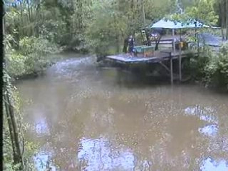 Emma-Saut élastique 17 mai 2008