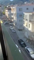 İşte İzmir'de karakola saldırı anı