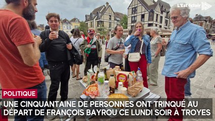 Chute du gouvernement : à Troyes, une cinquantaine de personnes ont trinqué au départ de François Bayrou