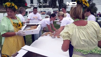 Aldeia croata Jaškovo bate recorde do Guinness com strudel de 3.136 metros