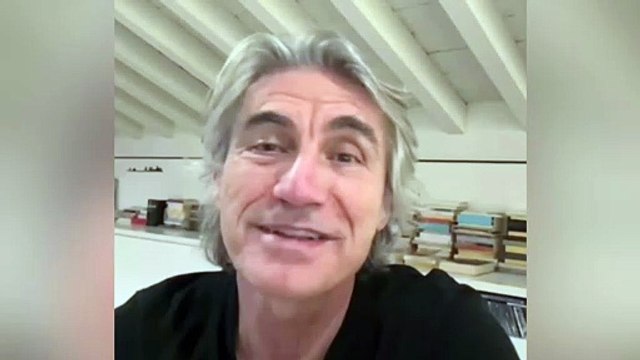Ligabue risponde ad Antonella Clerici: «Non ho mai detto che sai di sugo»