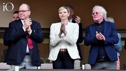 Charlene di Monaco tra i giovanissimi del rugby si conferma casual chic: ma a che prezzo!