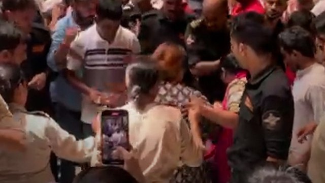बांके बिहारी मंदिर में महिला श्रद्धालुओं-सुरक्षागार्डों में मारपीट