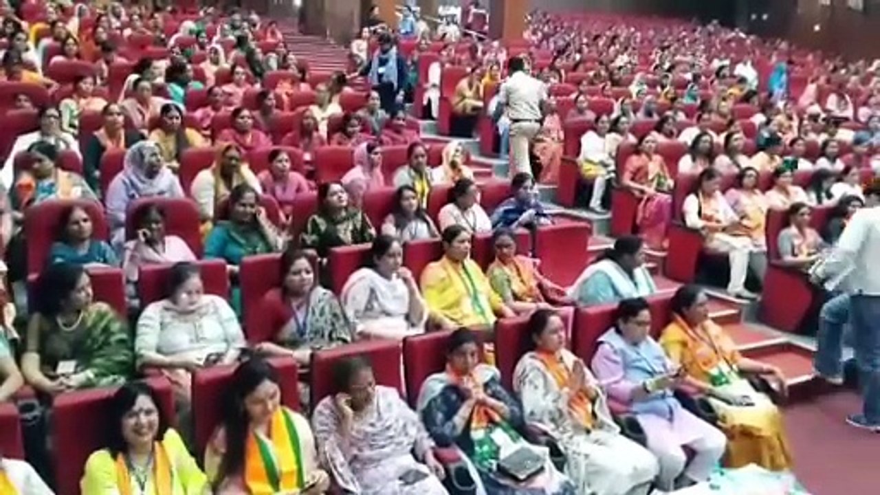 करनाल में महिला मोर्चा की प्रदेश स्तरीय कार्यशा...