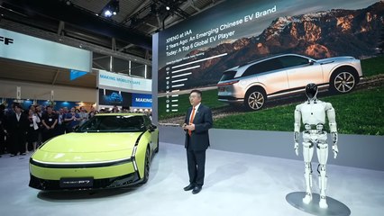 XPENG zeigt neue Vision auf der IAA 2025: P7, fliegendes Auto & Roboter IRON!
