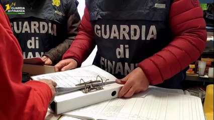 Perugia, scoperti 100 lavoratori irregolari e violazione 40% scontrini
