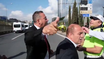 Meclis'in resmi plakalı aracını polis içeri almadı: 'Bu, darbedir'