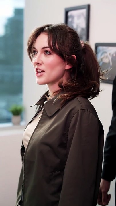 After Divorce Three Aces Beg to Marry Me