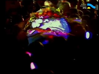 Acto e inhumación de los restos de Ricardo Balbín