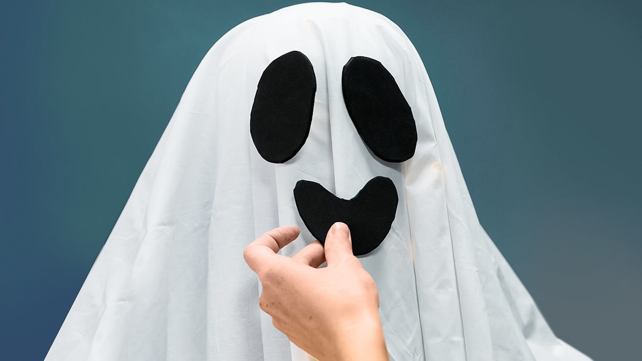 Halloween Crafts and Life Hacks: Spooky DIY Ideas for All Ages