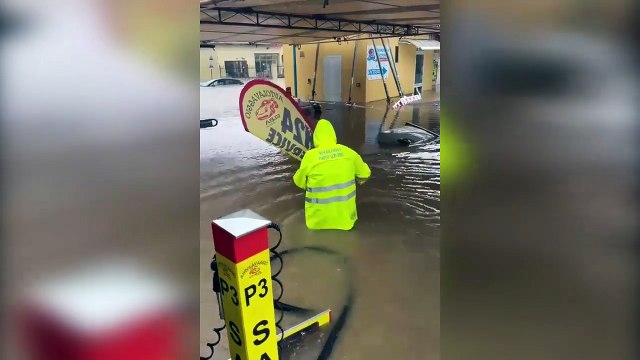 Alluvione all'Elba: strade come fiumi a Portoferraio
