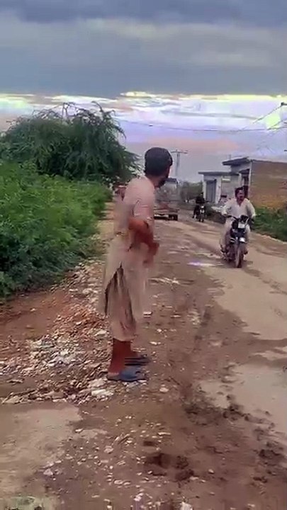 Funny_Video_😂_#funny_#comedy_#shots(360p)