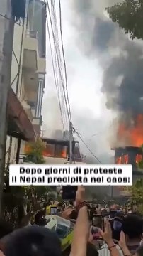 Nepal nel Caos: Dimissioni del Primo Ministro Oli, Proteste Continuano con 22 Morti e Coprifuoco a Katmandu