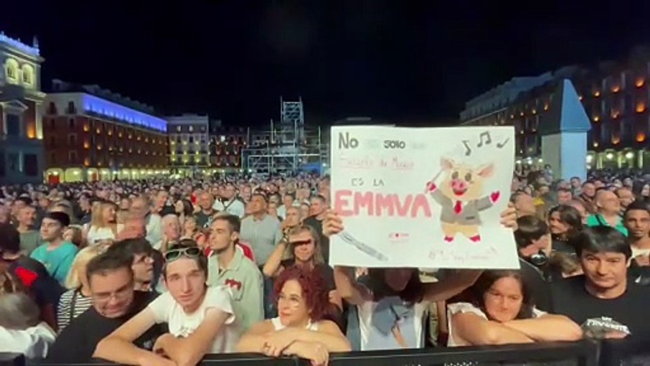 El rock más sinfónico de Barón Rojo suena en la plaza Mayor de Valladolid