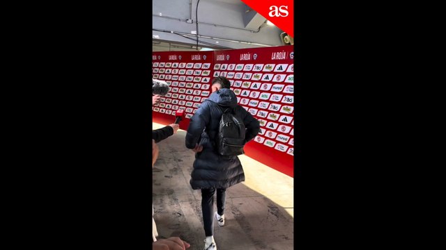 Pocas veces se ve a una estrella del Real Madrid tener un gesto así en Chile: la escena ya es aplaudida