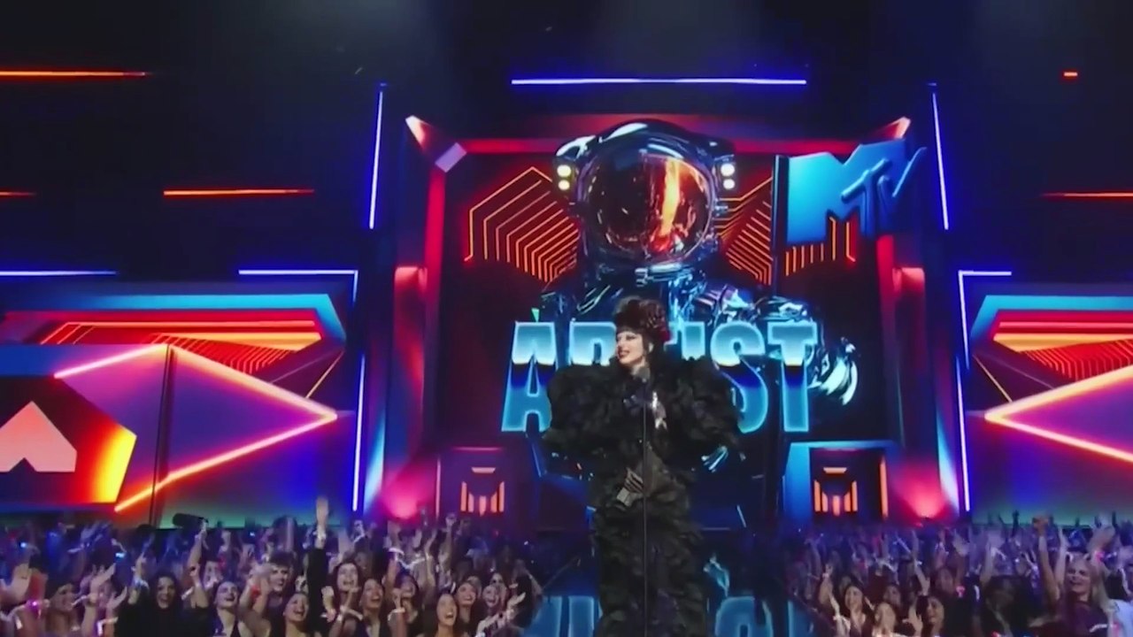 The Best And Worst Moments of VMAs 2025