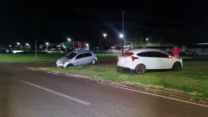 Gol e Focus se envolvem em colisão na Avenida das Torres