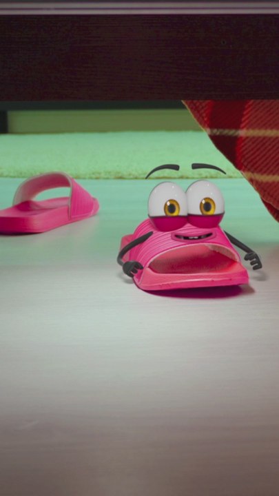 When your flip-flop plays tricks 🤪👣😂#Comedy #relatable #animation