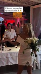 Λεάννα Μάρκογλου - Η στιγμή που πετά την ανθοδέσμη στον γάμο της με τον Πάνο Καλίδη!