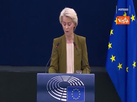 Von der Leyen: Ue solidale con Polonia , standing ovation a Strasburgo