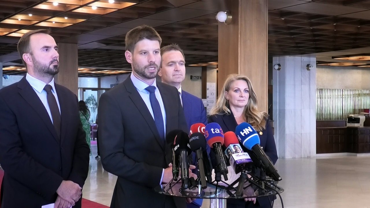 ZÁZNAM: Konsolidácia podľa PS utlmí ekonomiku, KDH kritizuje nejasné šetrenie štátu