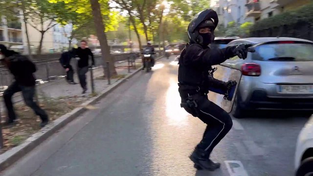 Un jeune plaqué au sol par la BRAV-M près du lycée Hélène-Boucher