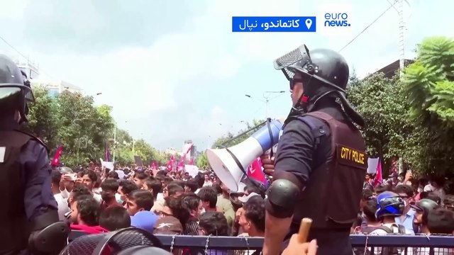 سرنگونی دولت نپال در پی خیزش مردمی؛ ارتش برای برقراری نظم در خیابان‌ها مستقر شد