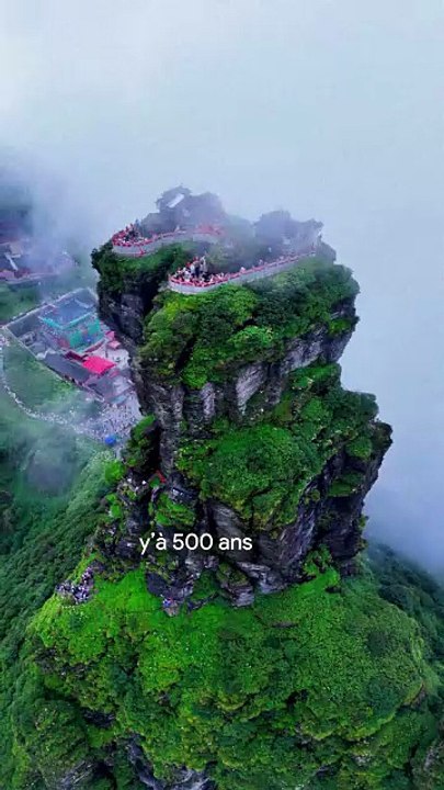 Les temples chinois du Mont Fanjing ont été peints en rose