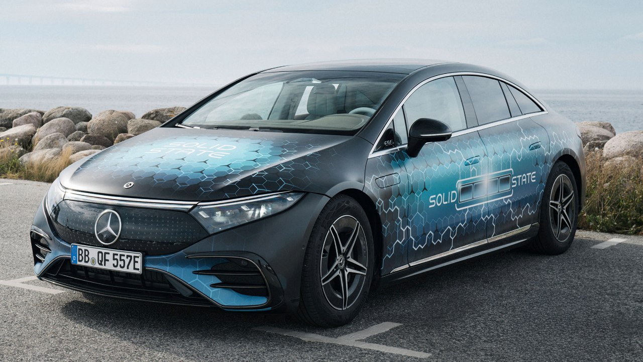 Mercedes EQS knackt Reichweiten-Rekord mit Feststoffakku – 1.205 km am Stück!