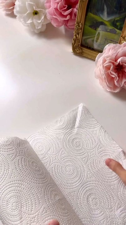 DIY Tissue Paper Peonies Tutorial via: @artby_asolatLearn how to make beautiful, fluffy peonies using simple tissue paper in this easy DIY tutorial.