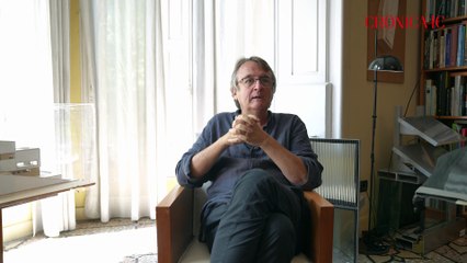 Los políticos deben recordar que tenemos dos orejas y una sola boca porque hay que escuchar el doble de lo que hablamos