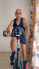 Gym jao ya na jao... par roz ek kela zaroor khao! #KelaKhao #Banana Power#FruitWithSwag#Babasehgal#love