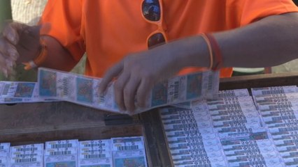 Billeteros temen perder su trabajo con plan de modernización de la Lotería